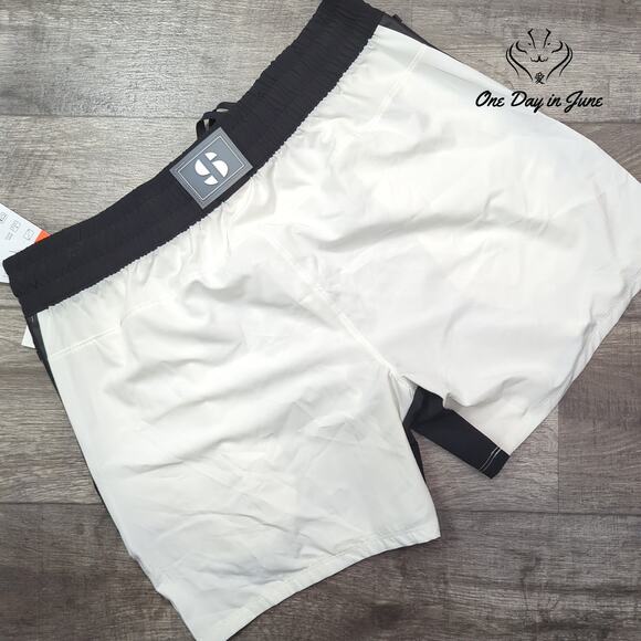 Sports Illustrated Drawstring Shorts Size XL - Picture 7 of 7